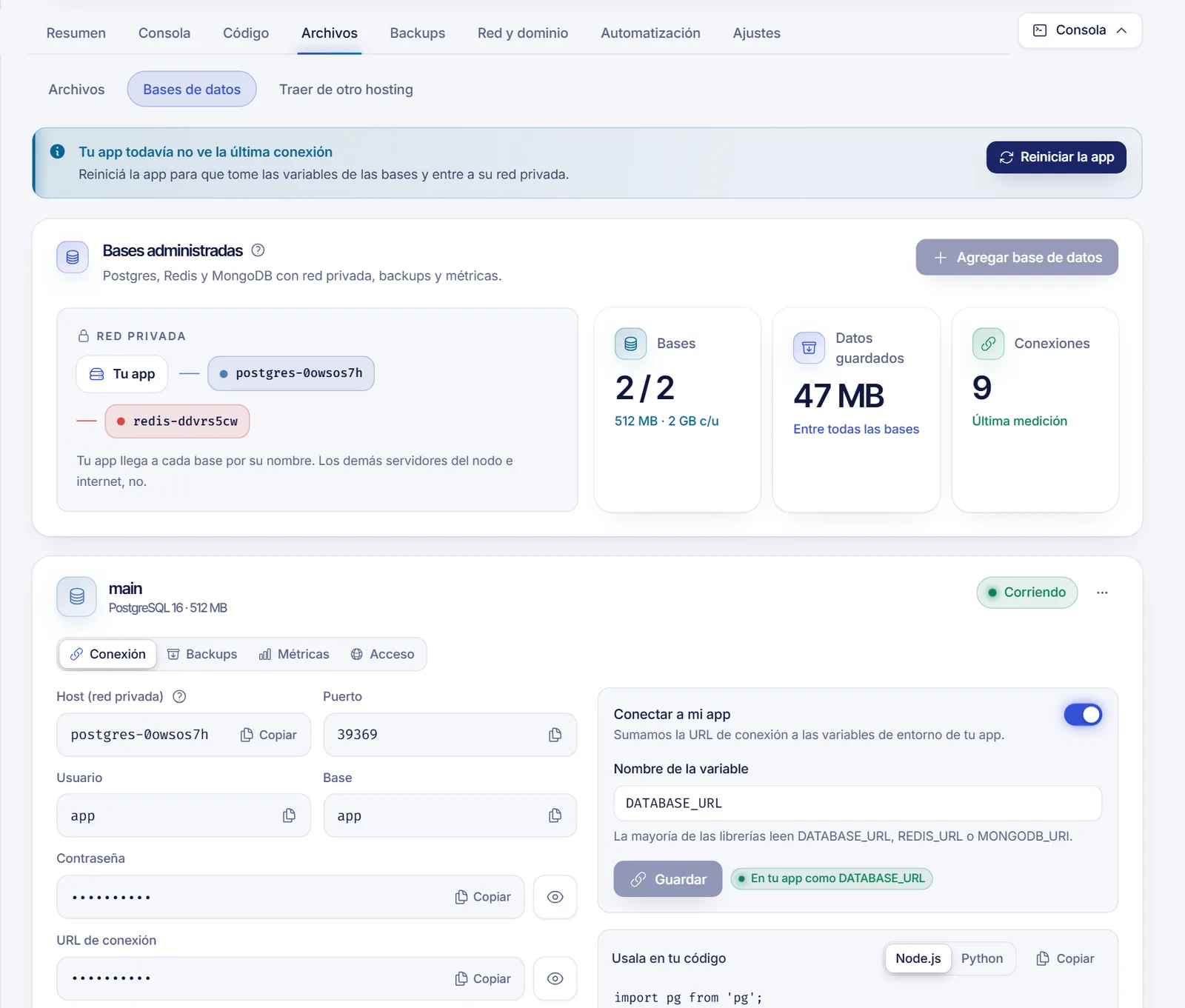 Sección de bases administradas con una base PostgreSQL y una Redis conectadas a la app por una red privada