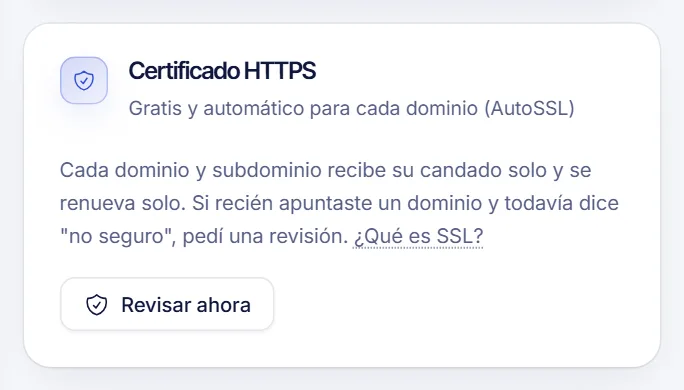 Tarjeta Certificado HTTPS en la pestaña Resumen de un hosting web con el botón Revisar ahora