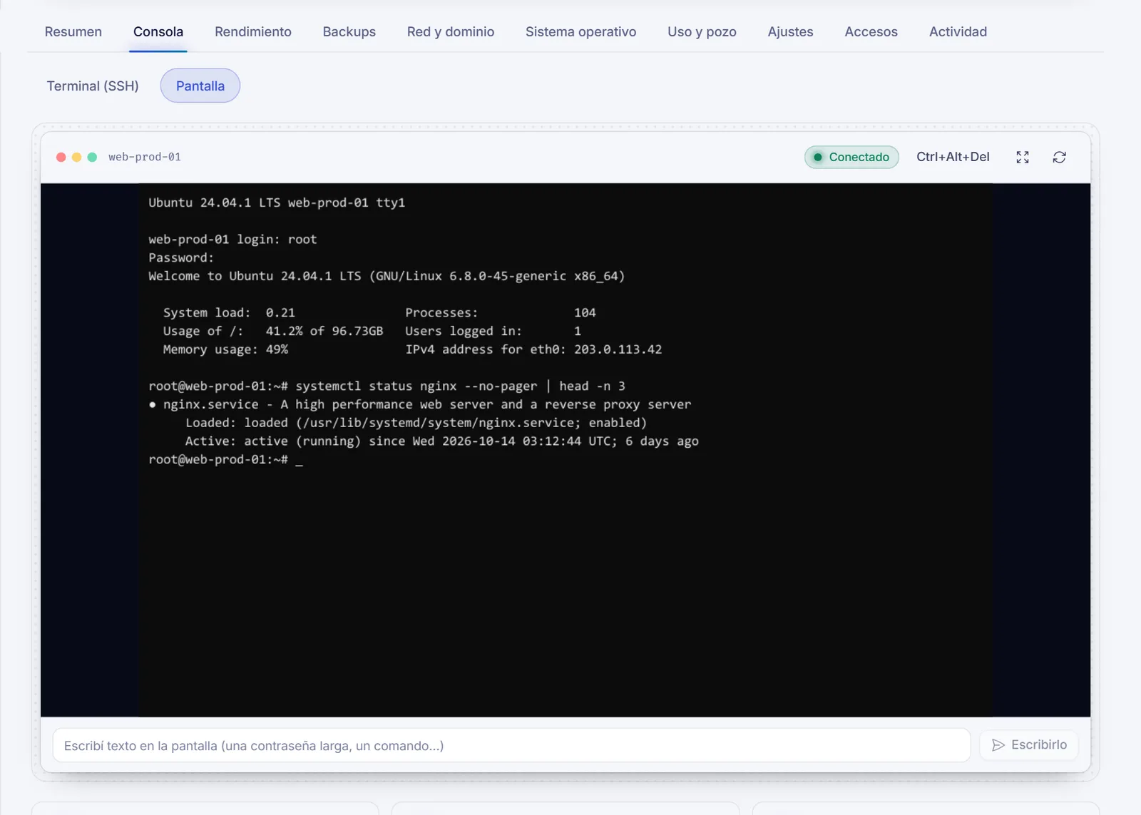 La consola Pantalla de un VPS con el indicador de inicio de sesión del servidor, el botón Ctrl+Alt+Del y la barra de texto inferior